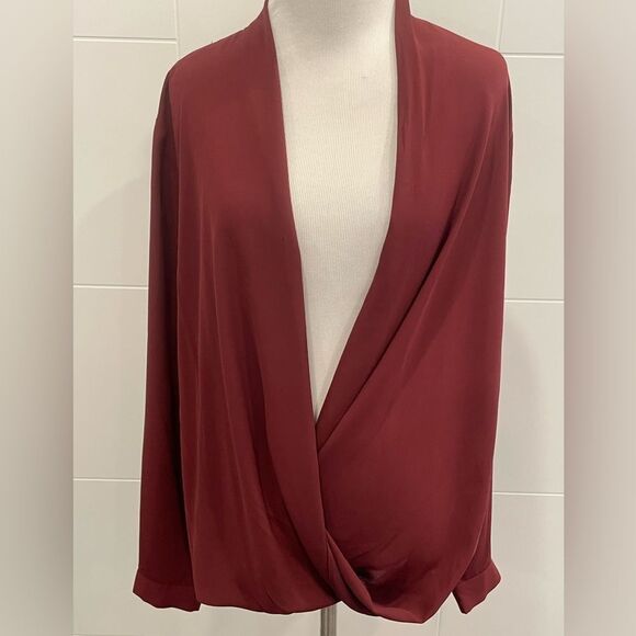 ❤️ Mossimo Rust Red Drape Blouse - Size Large ❤️ - Picture 4 of 10